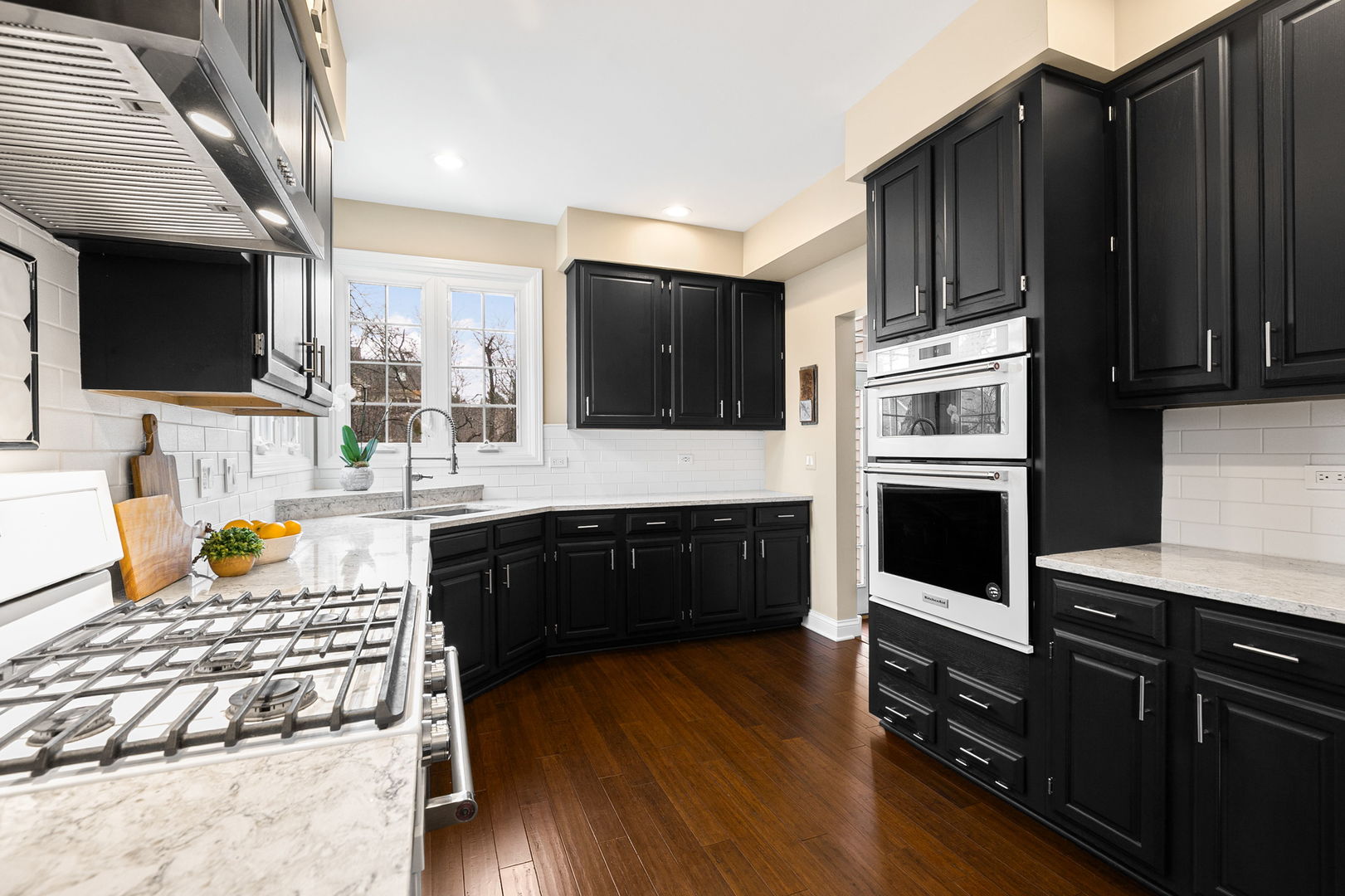 1145 Oxford Lane, Lake Zurich, IL 60047