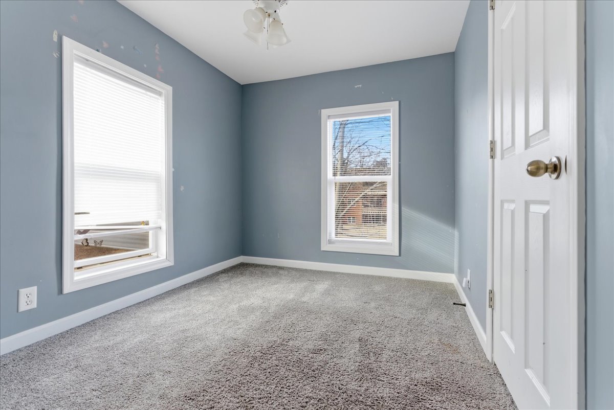 205 E Oak Street, Fairbury, IL 61739