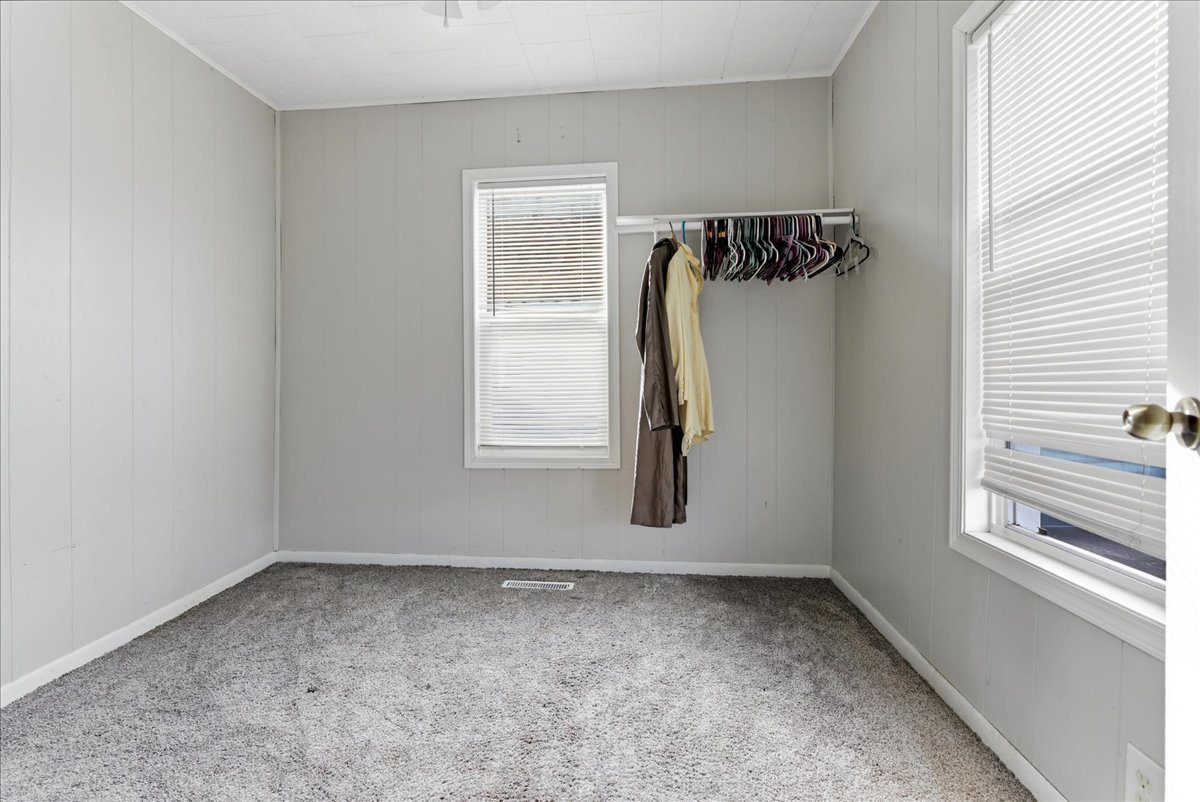 205 E Oak Street, Fairbury, IL 61739