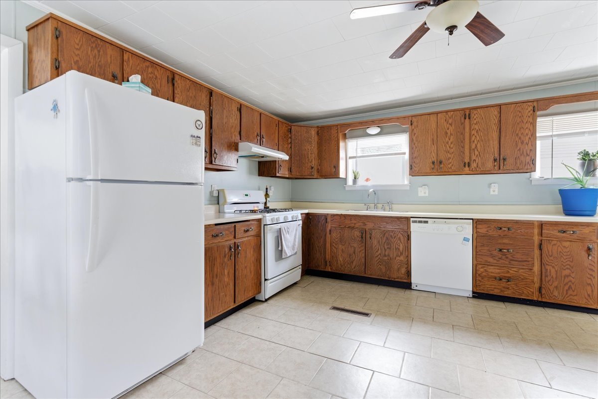 205 E Oak Street, Fairbury, IL 61739