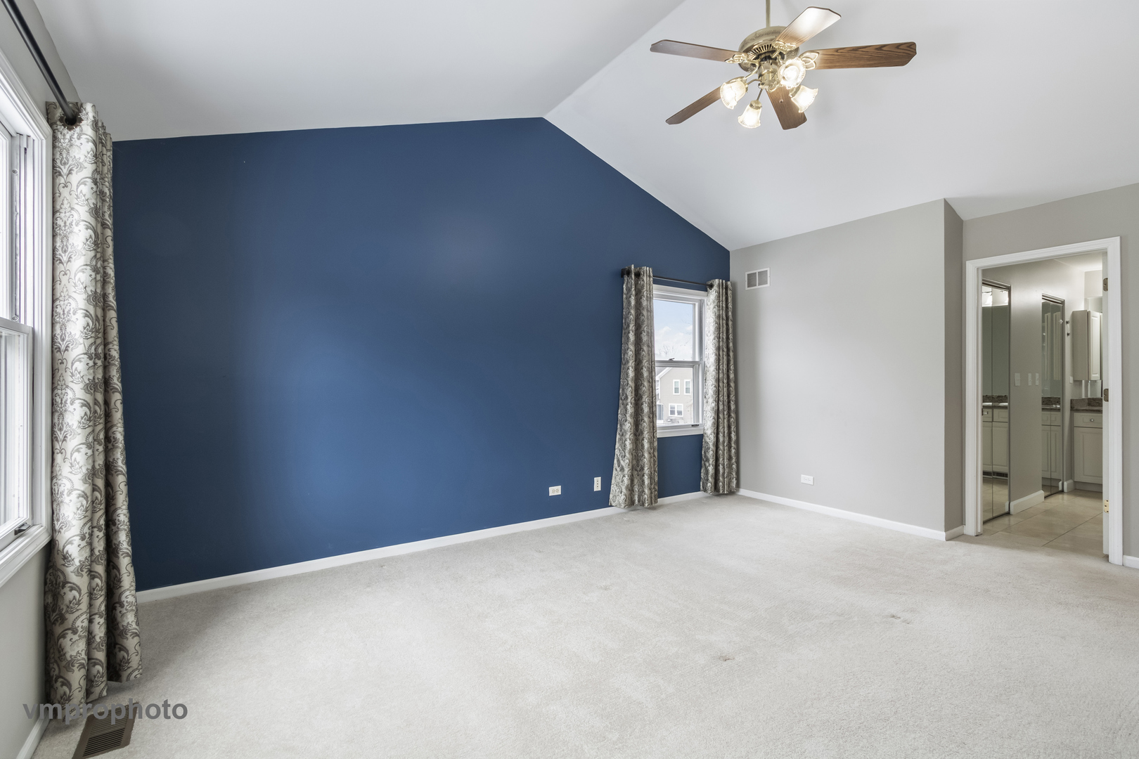 246 Montclair Road, Vernon Hills, IL 60061