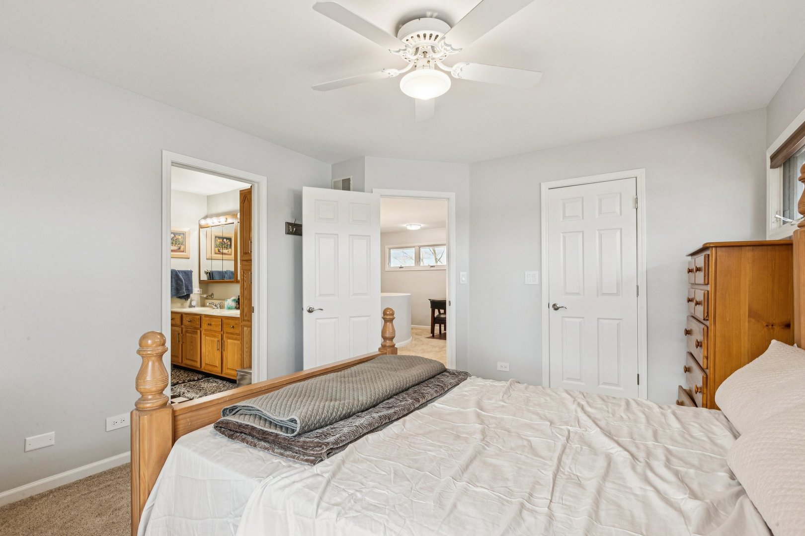 1209 Bayshore Drive, Antioch, IL 60002