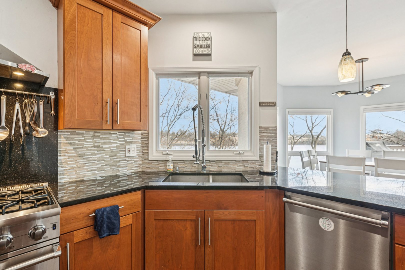 1209 Bayshore Drive, Antioch, IL 60002