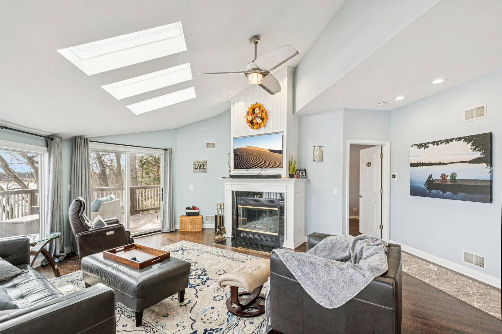 1209 Bayshore Drive, Antioch, IL 60002