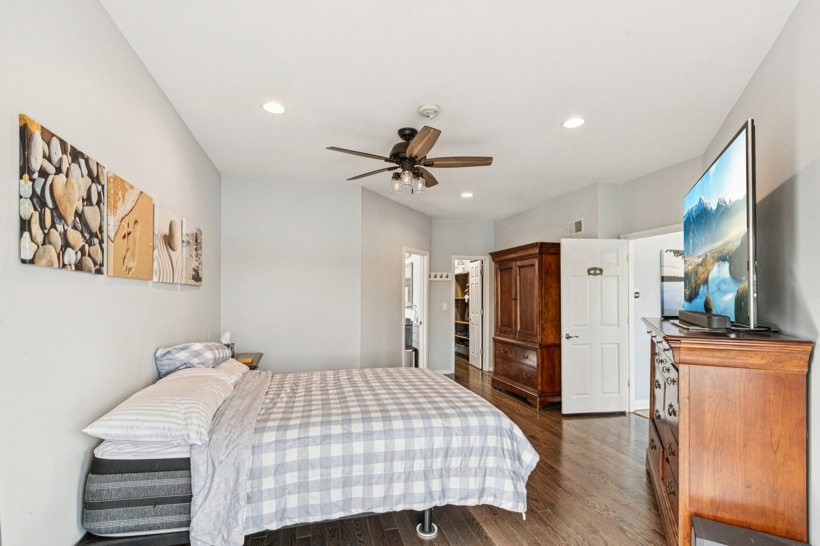 1209 Bayshore Drive, Antioch, IL 60002