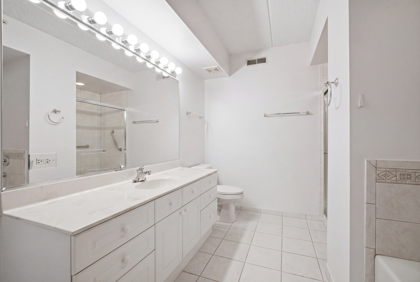 115 N Clifton Avenue #103, Park Ridge, IL 60068