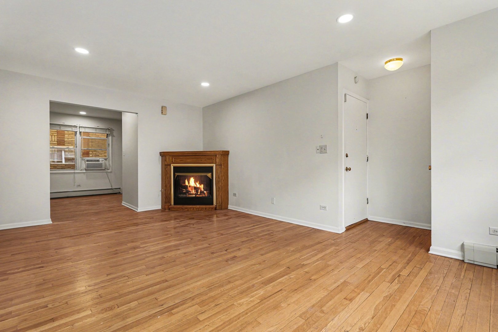 1527 W SHERWIN Avenue #2N, Chicago, IL 60626