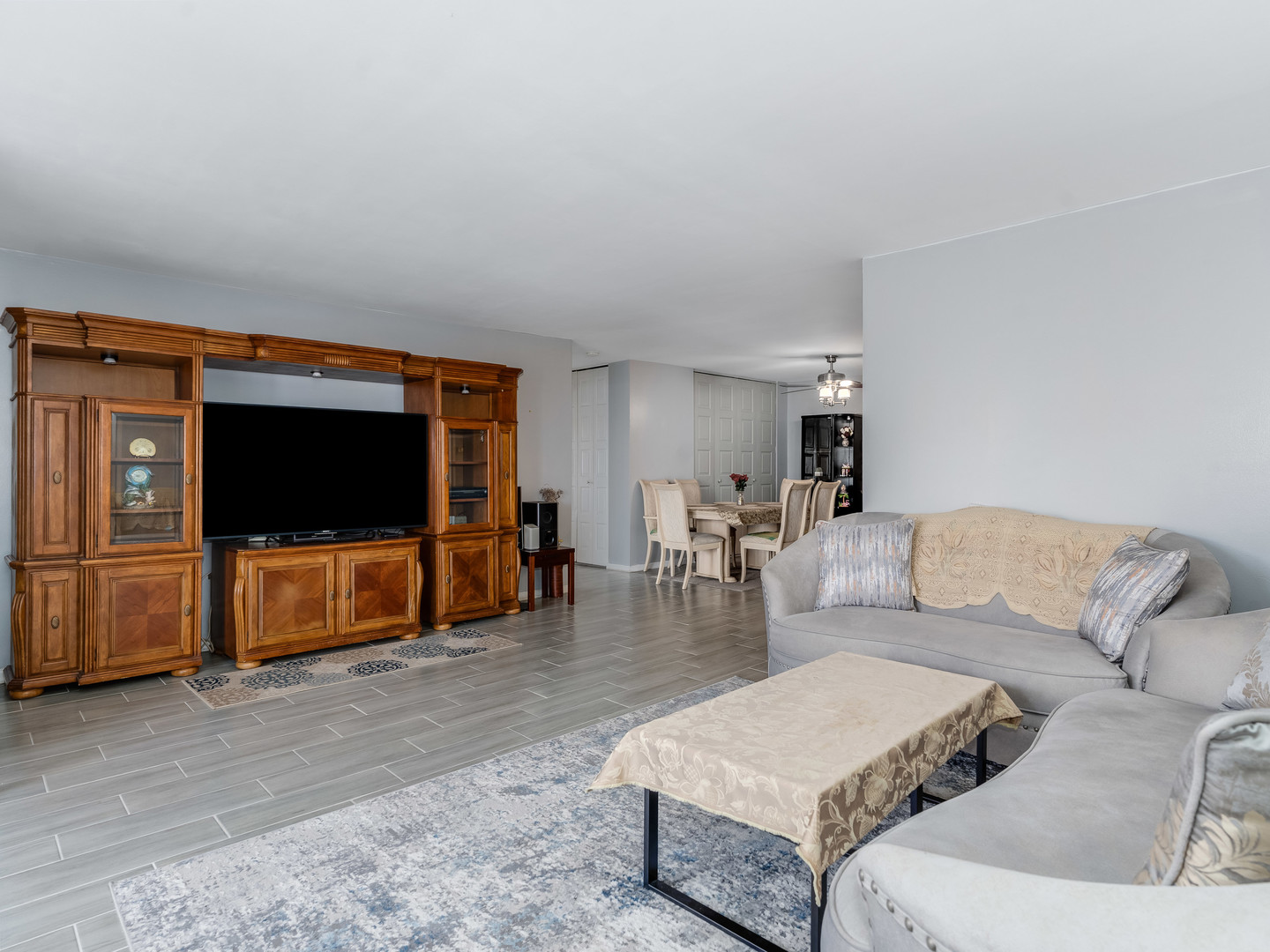 4721 Saint Joseph Creek Road #5F, Lisle, IL 60532