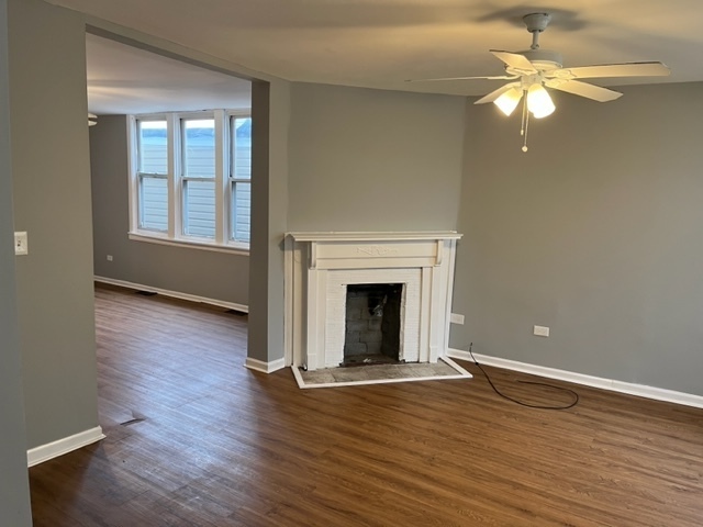 8153 S Exchange Avenue, Chicago, IL 60617