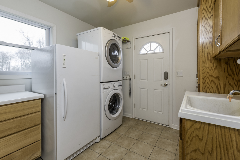 12707 W Warner Street, Beach Park, IL 60087