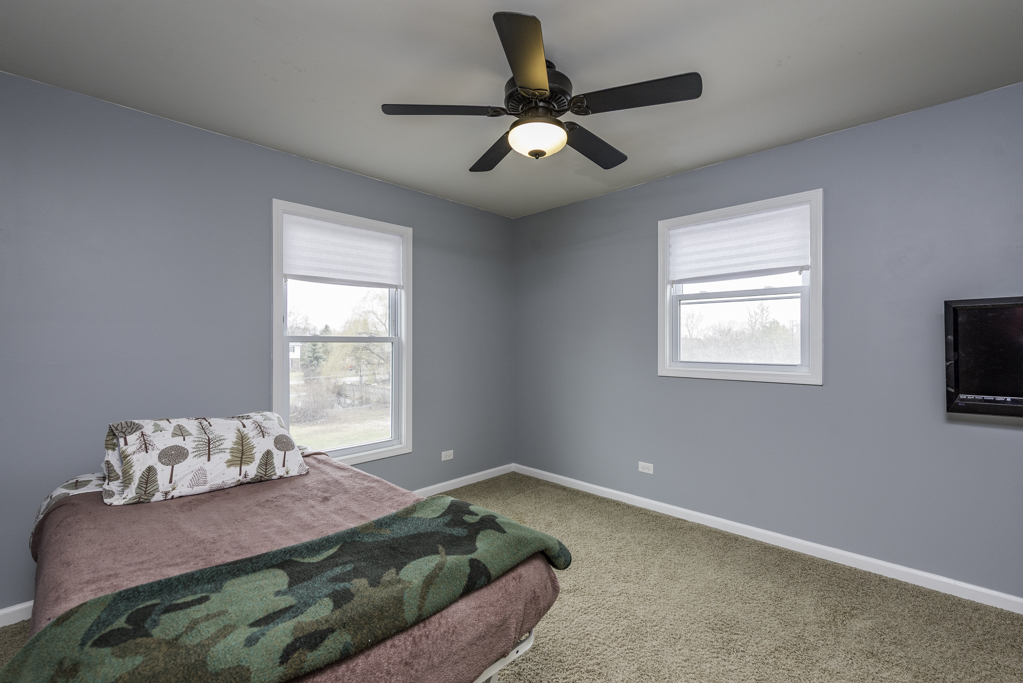 12707 W Warner Street, Beach Park, IL 60087