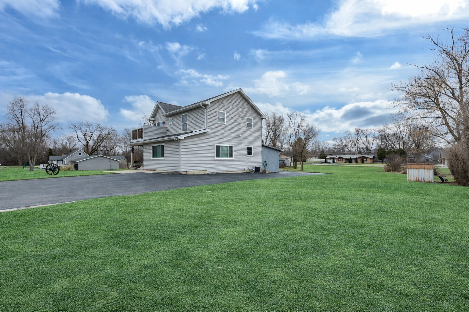 12707 W Warner Street, Beach Park, IL 60087