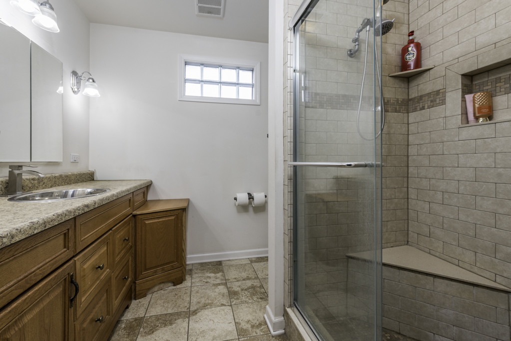 12707 W Warner Street, Beach Park, IL 60087