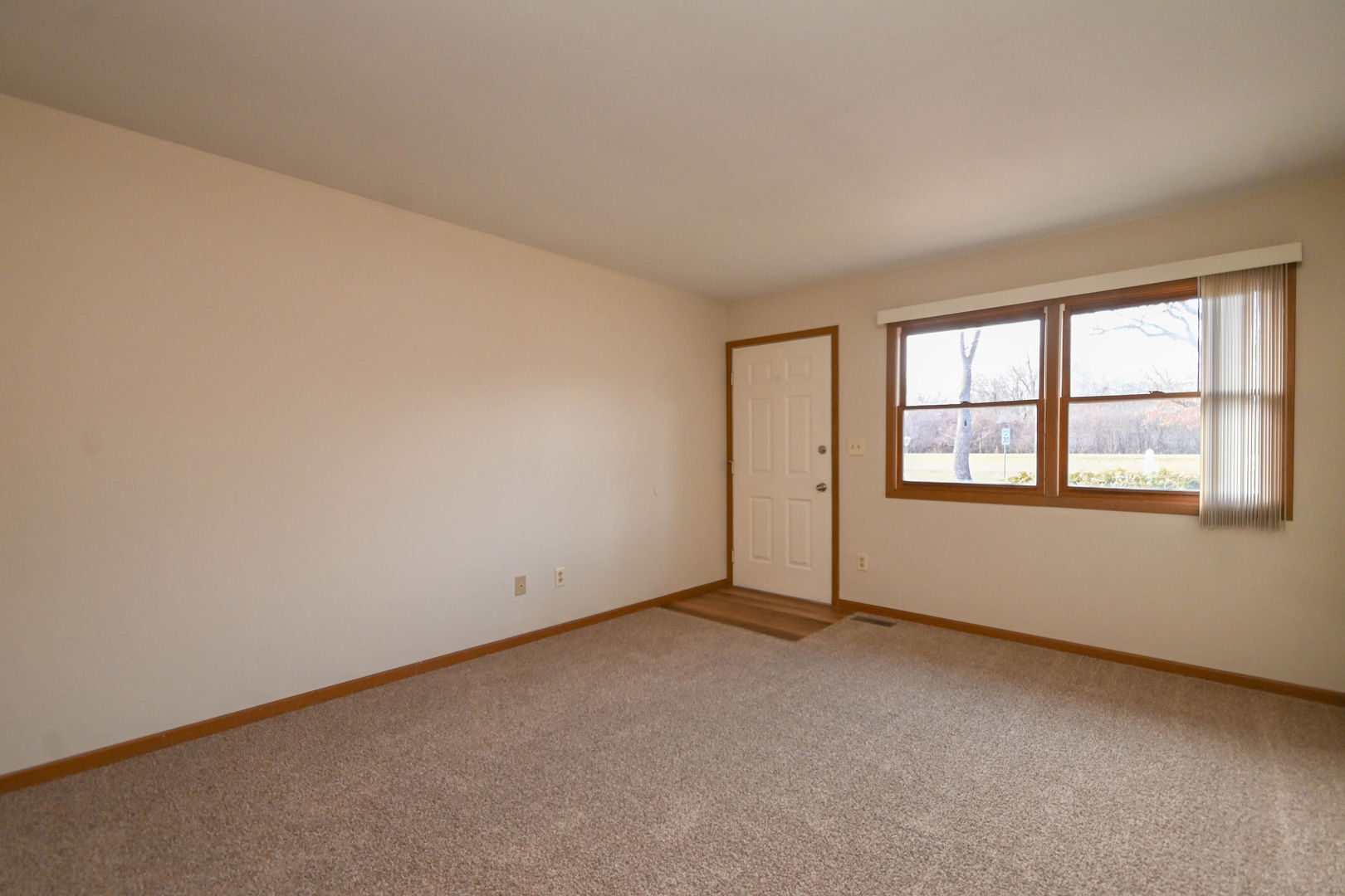 3113 Galilee Avenue, Zion, IL 60099