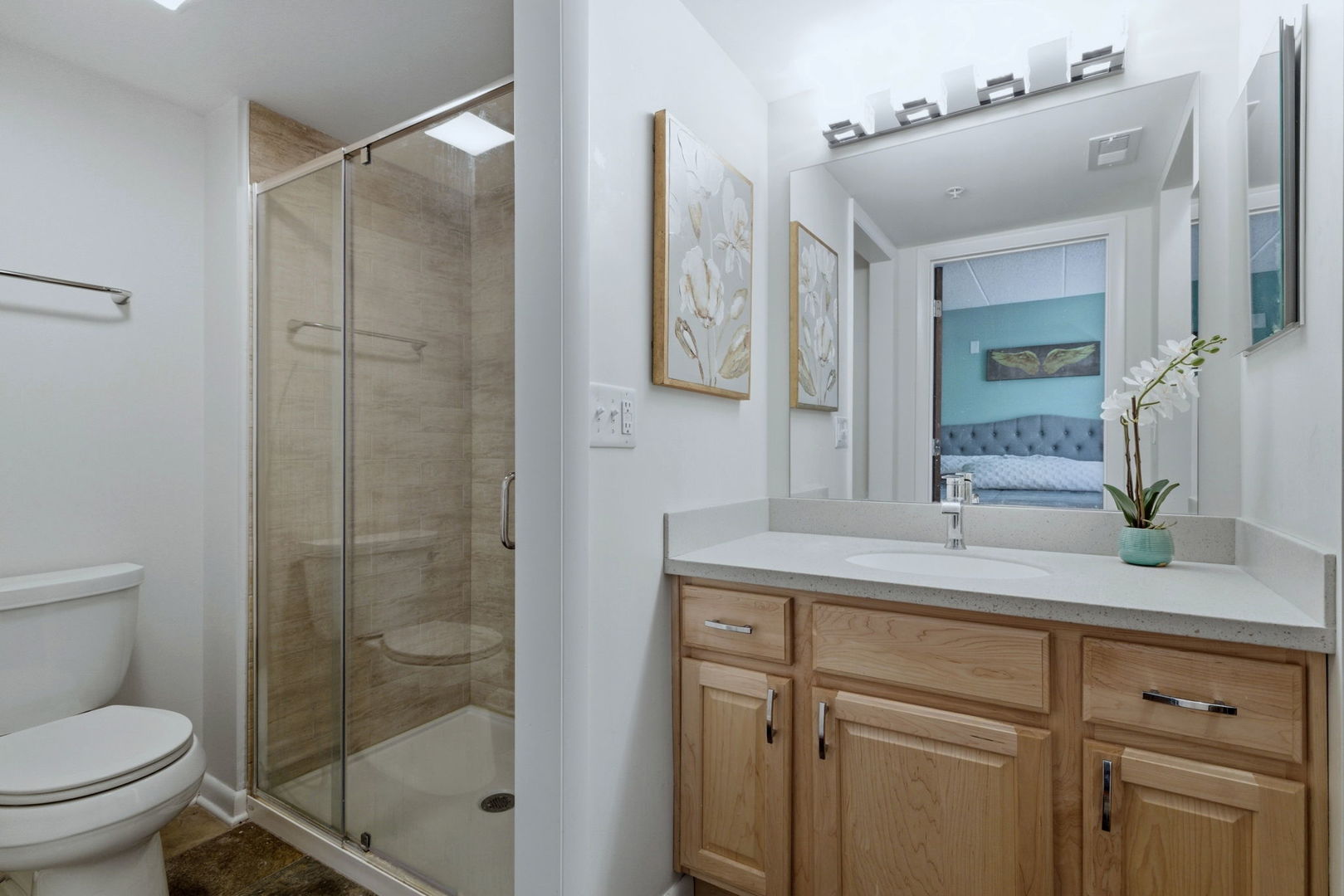 73 W Pier Drive #201, Westmont, IL 60559