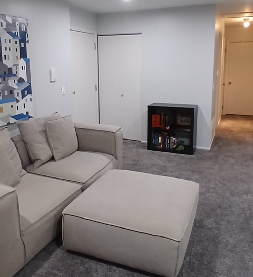 373 Ferndale Court #C2, Schaumburg, IL 60193