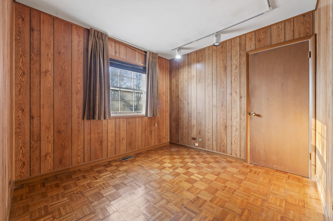 7487 Northway Drive, Hanover Park, IL 60133