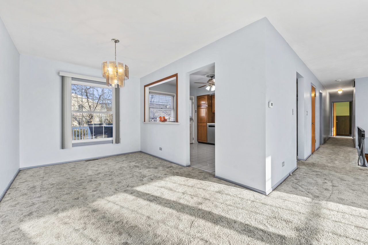 7487 Northway Drive, Hanover Park, IL 60133