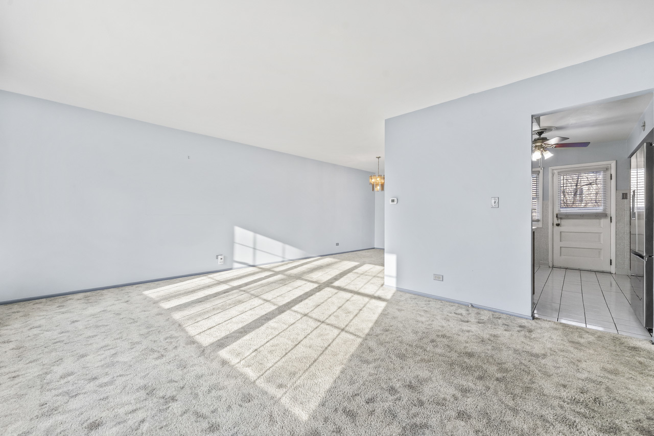 7487 Northway Drive, Hanover Park, IL 60133