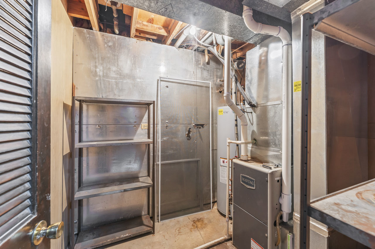 7487 Northway Drive, Hanover Park, IL 60133