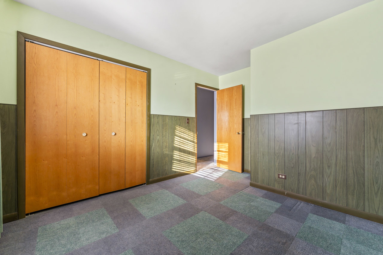 7487 Northway Drive, Hanover Park, IL 60133