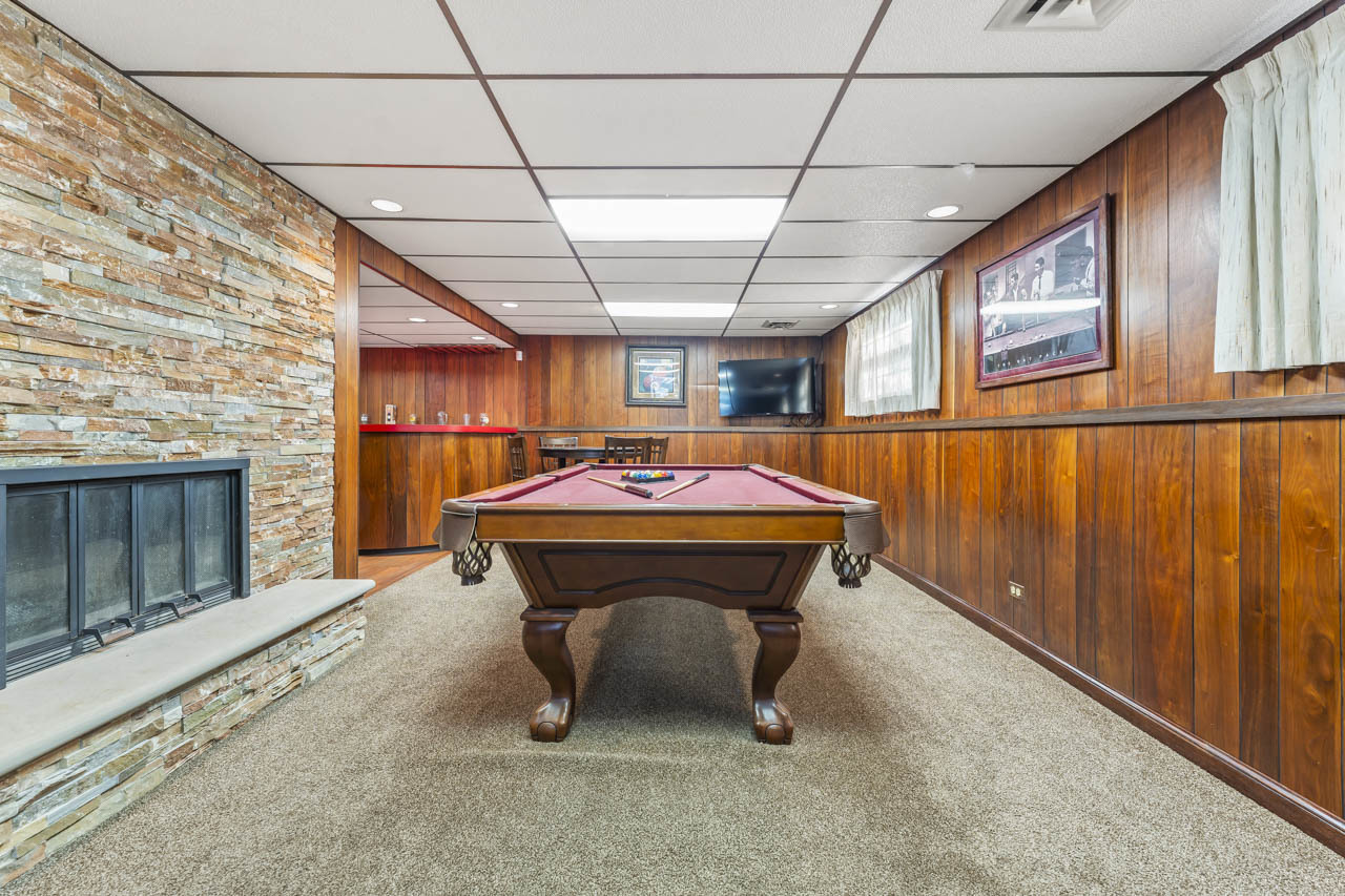 7487 Northway Drive, Hanover Park, IL 60133