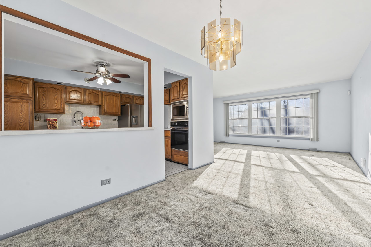 7487 Northway Drive, Hanover Park, IL 60133