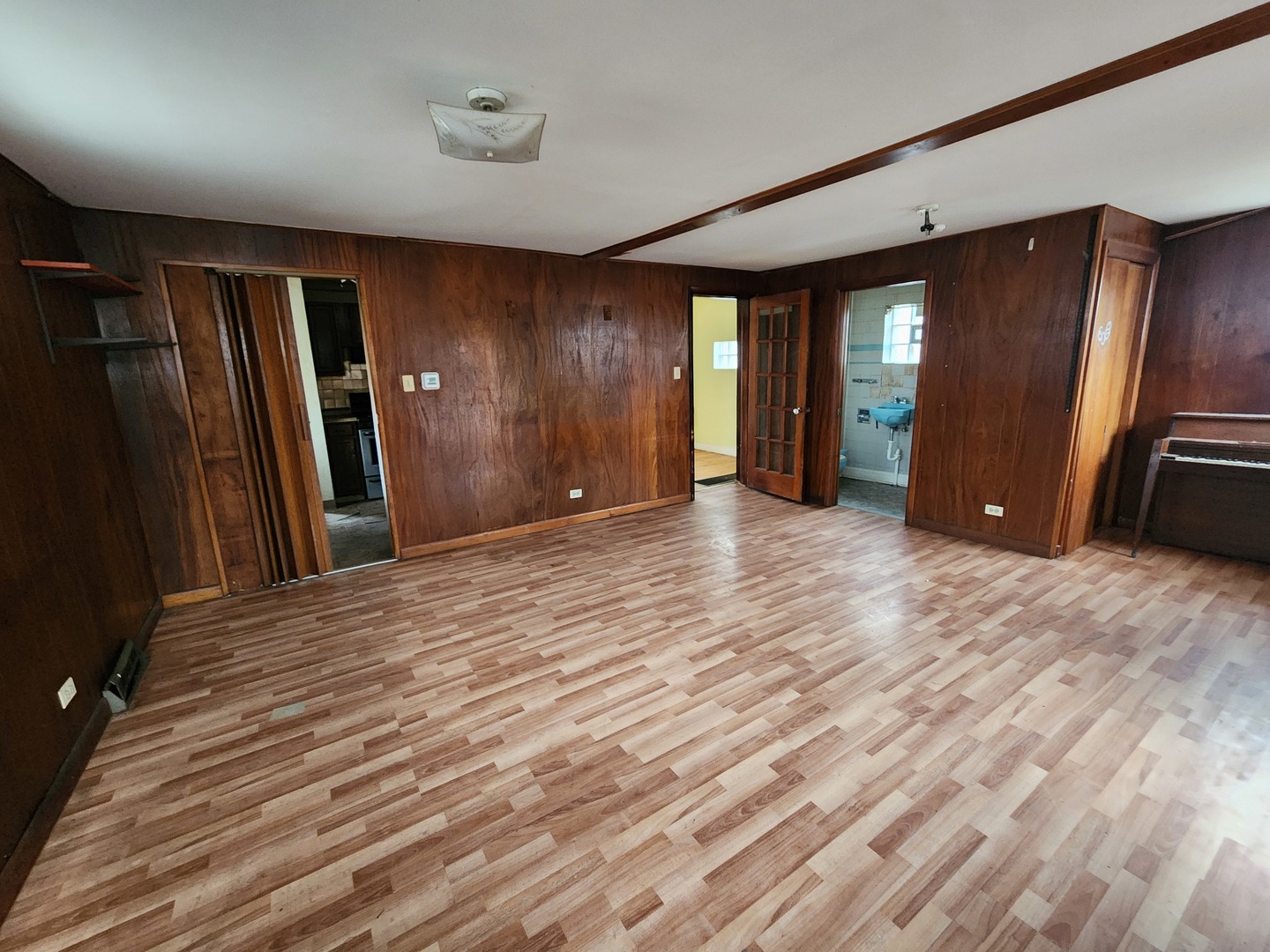 9138 S Perry Avenue, Chicago, IL 60620