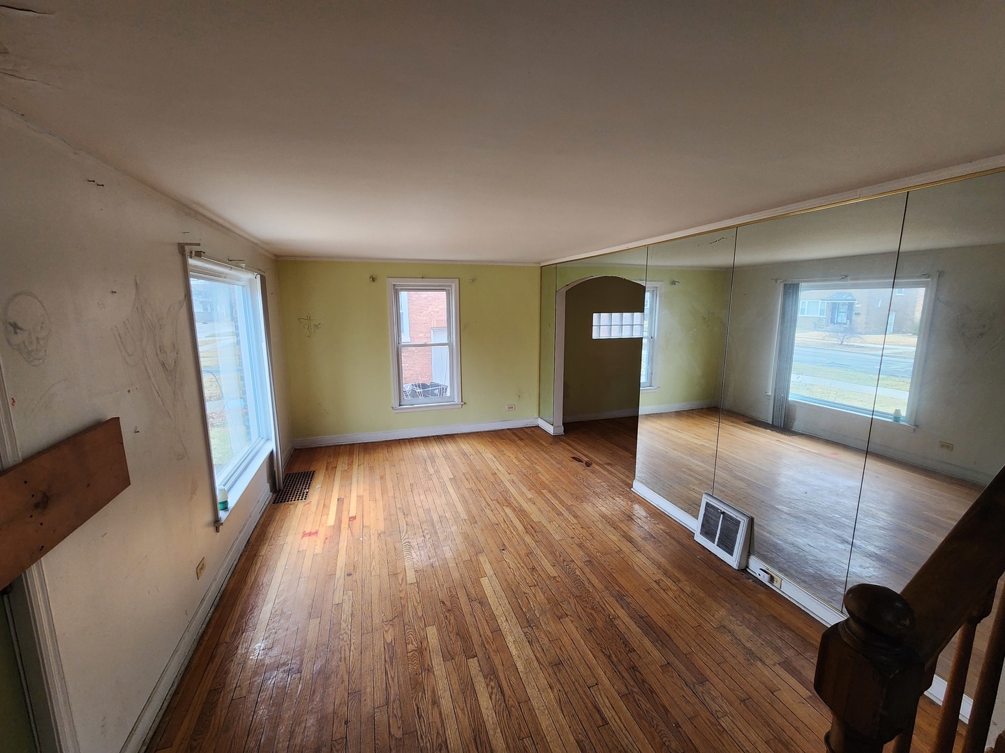 9138 S Perry Avenue, Chicago, IL 60620