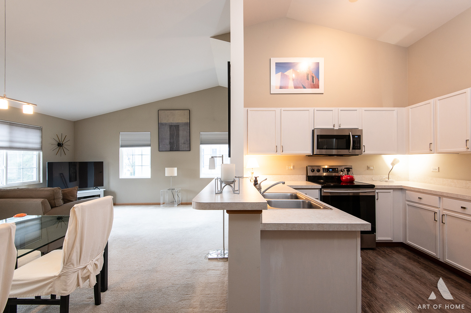 1117 Silverstone Drive #1117, Carpentersville, IL 60110