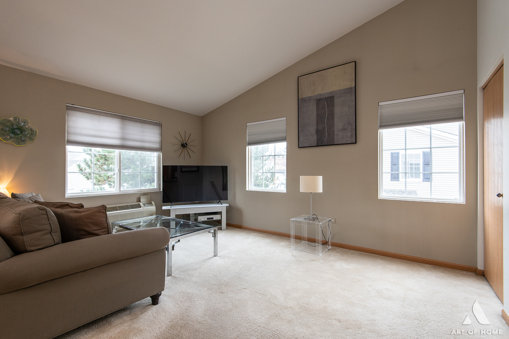 1117 Silverstone Drive #1117, Carpentersville, IL 60110