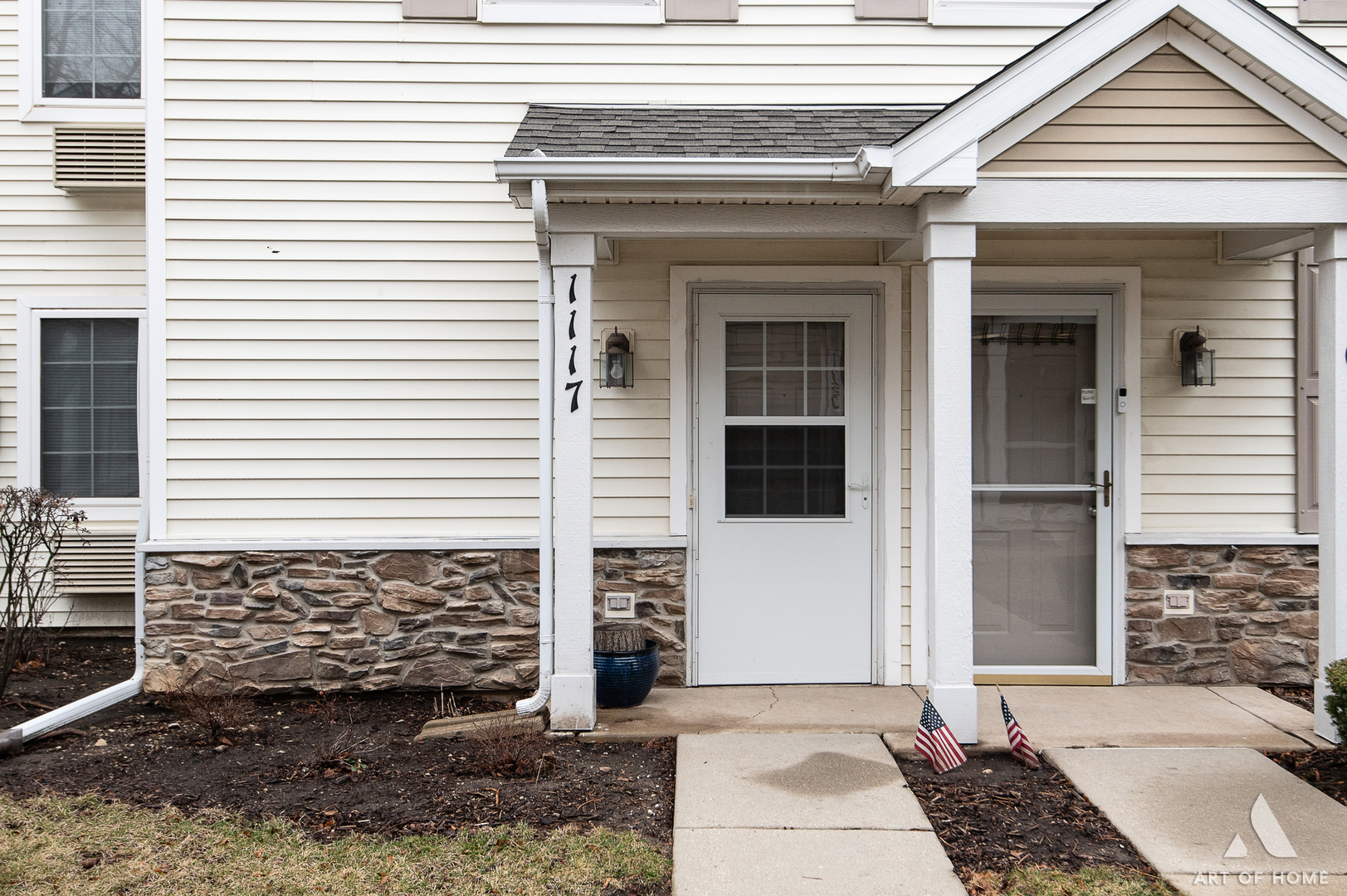 1117 Silverstone Drive #1117, Carpentersville, IL 60110