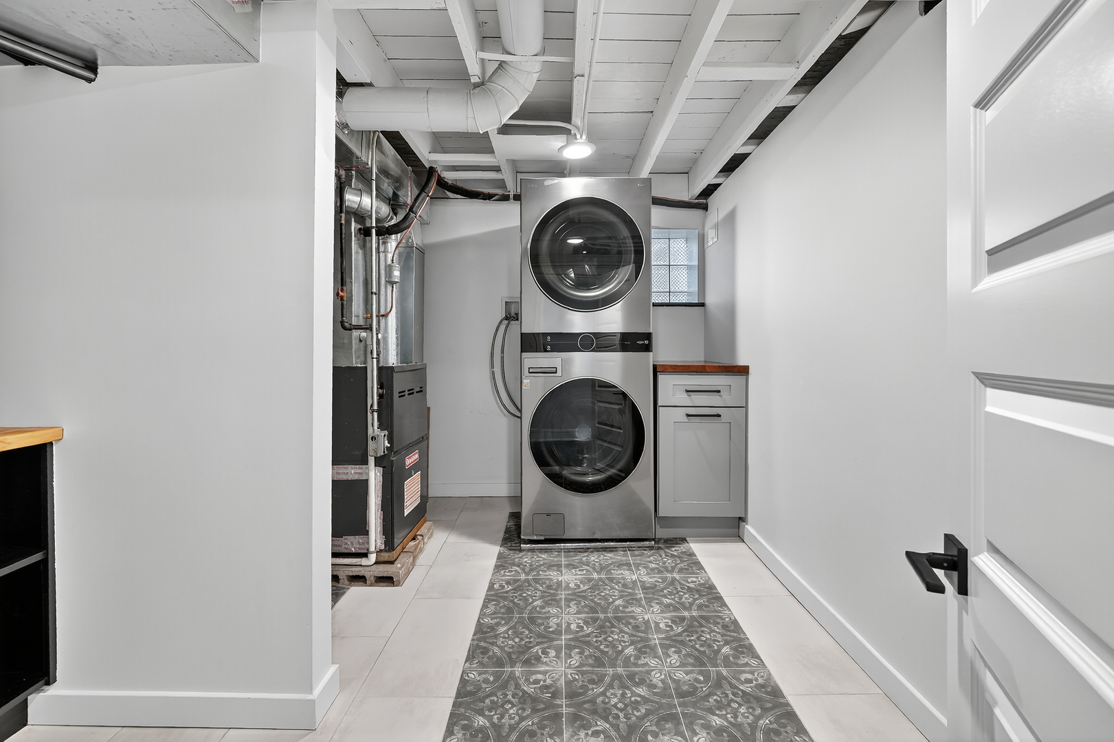 7642 S Merrill Avenue, Chicago, IL 60649