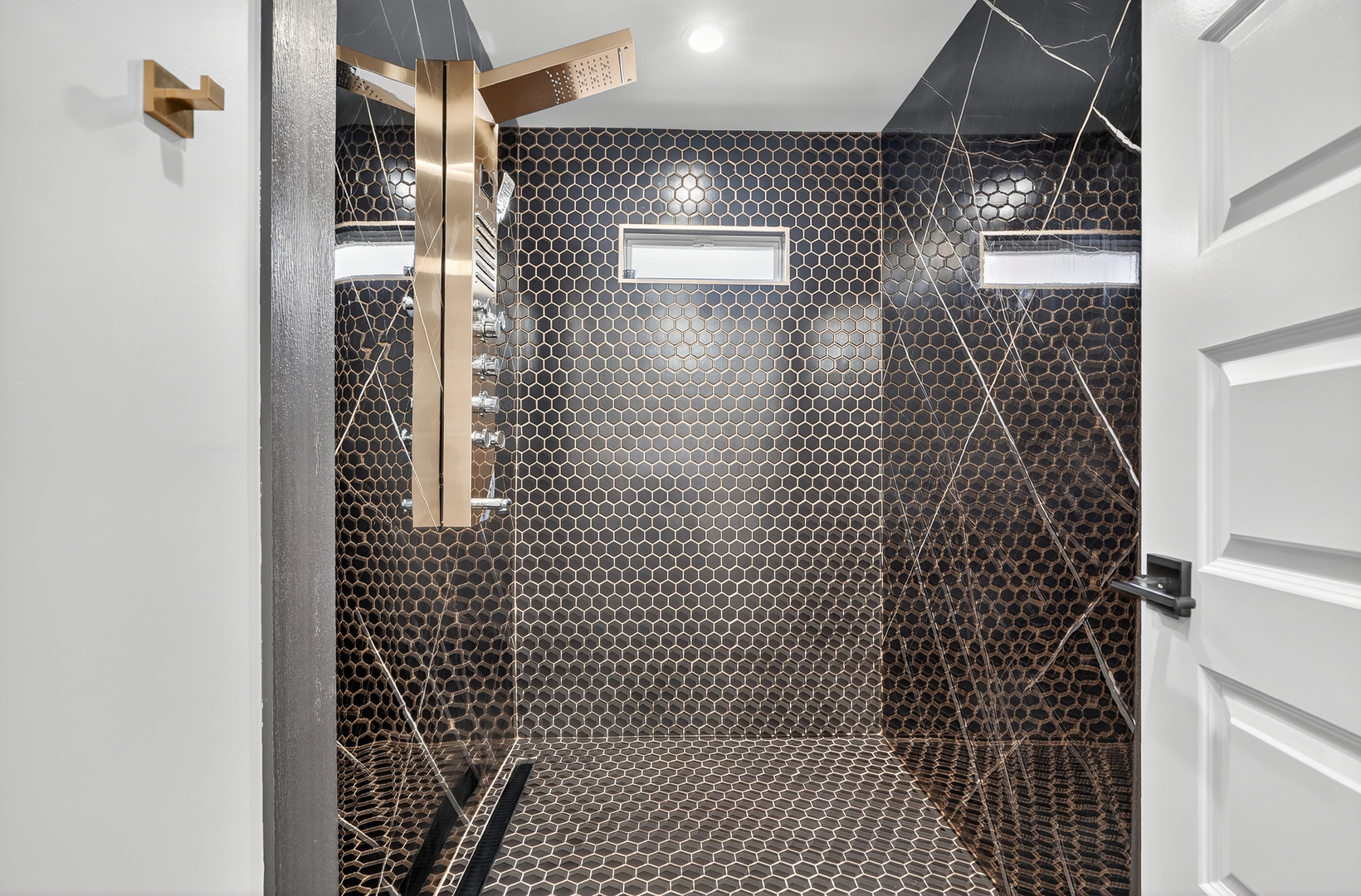 7642 S Merrill Avenue, Chicago, IL 60649