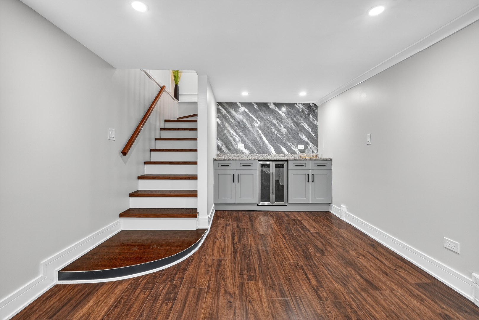 7642 S Merrill Avenue, Chicago, IL 60649