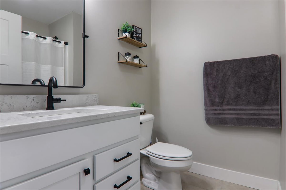 401 A Jenny Lane, Heyworth, IL 61745