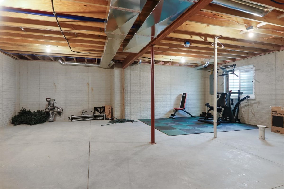 401 A Jenny Lane, Heyworth, IL 61745