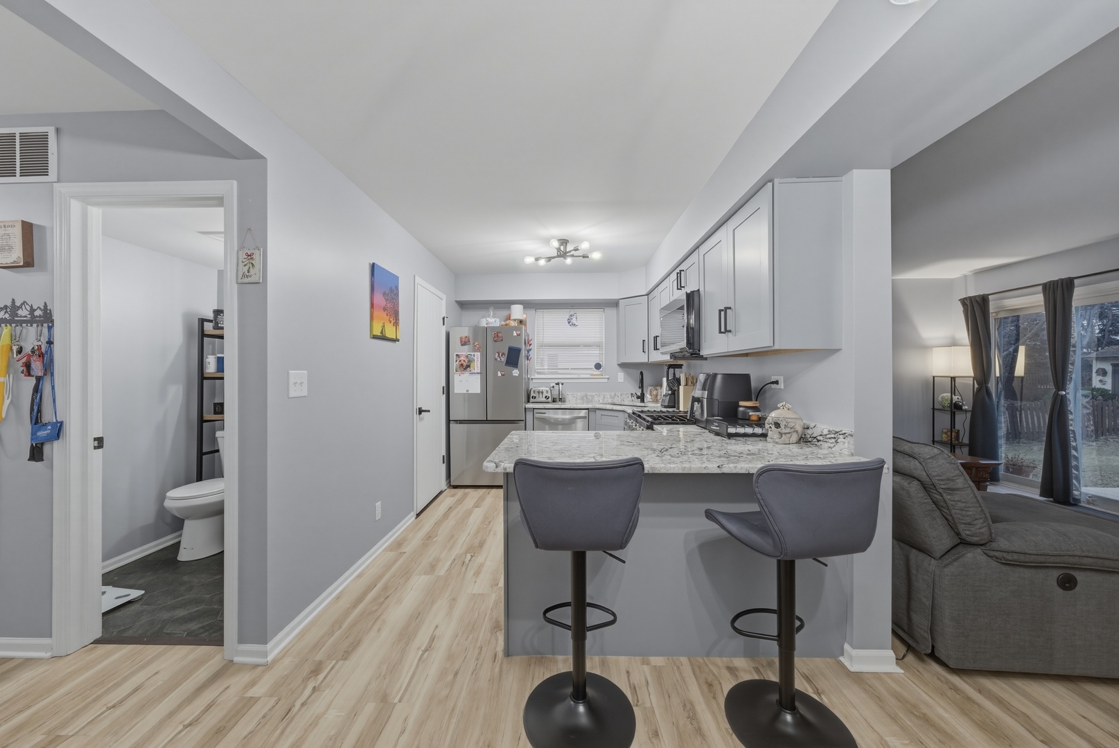 541 Heritage Drive, Oswego, IL 60543