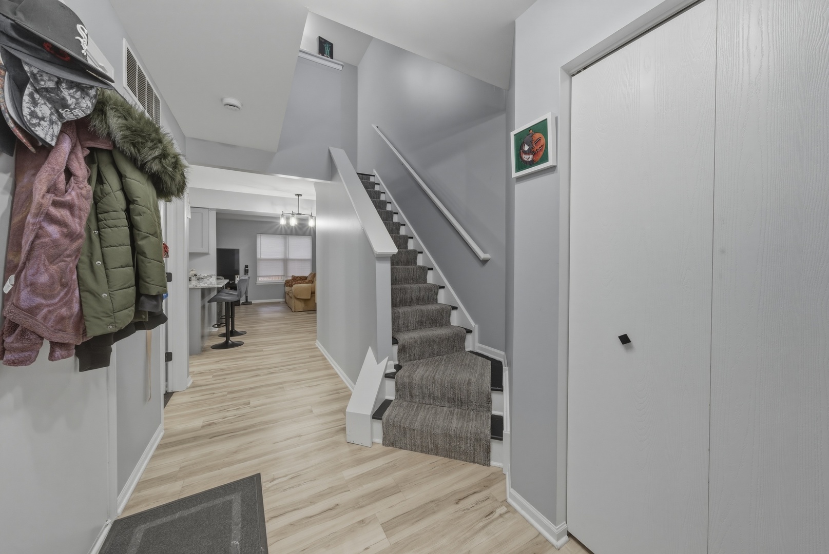 541 Heritage Drive, Oswego, IL 60543