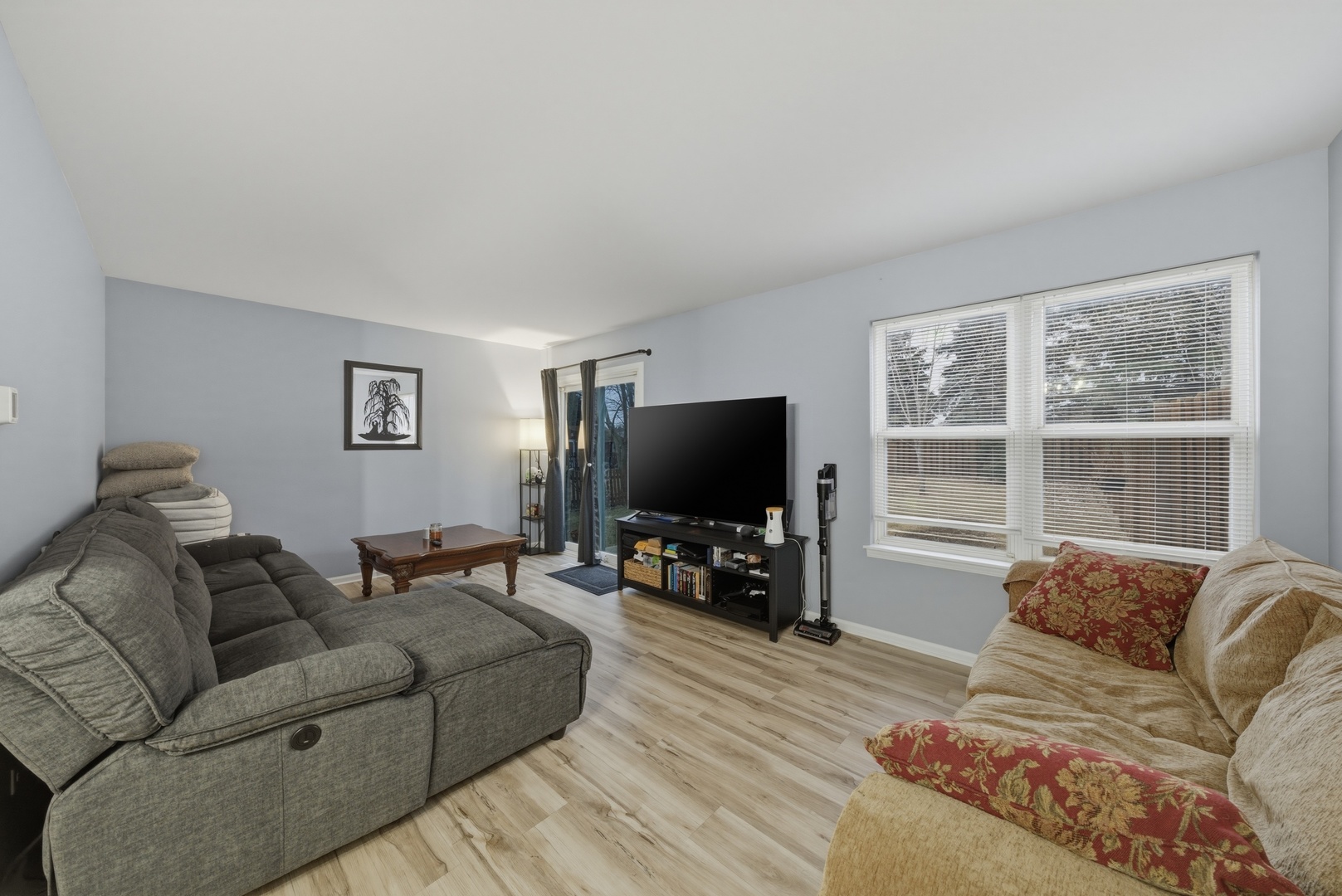 541 Heritage Drive, Oswego, IL 60543