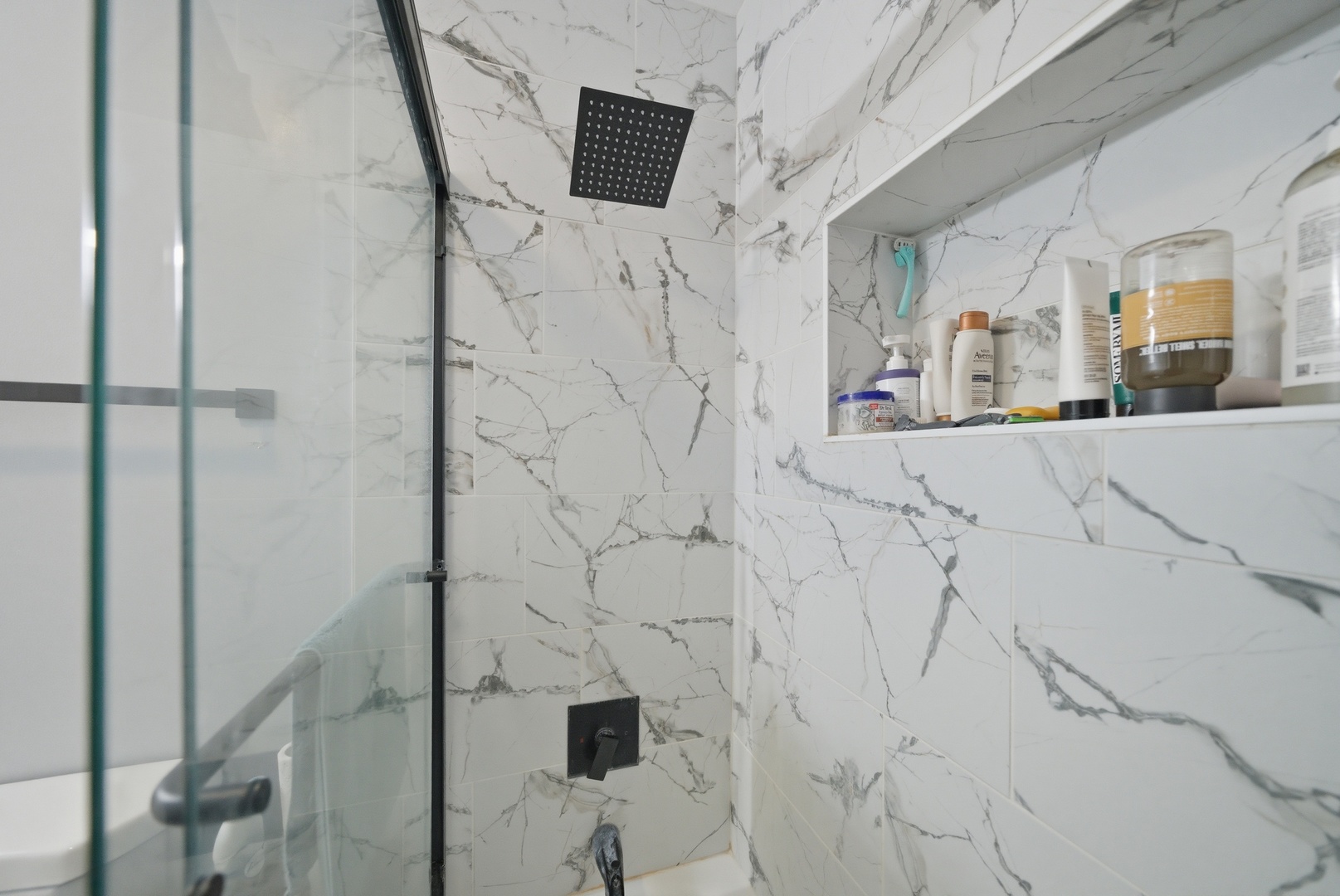 541 Heritage Drive, Oswego, IL 60543