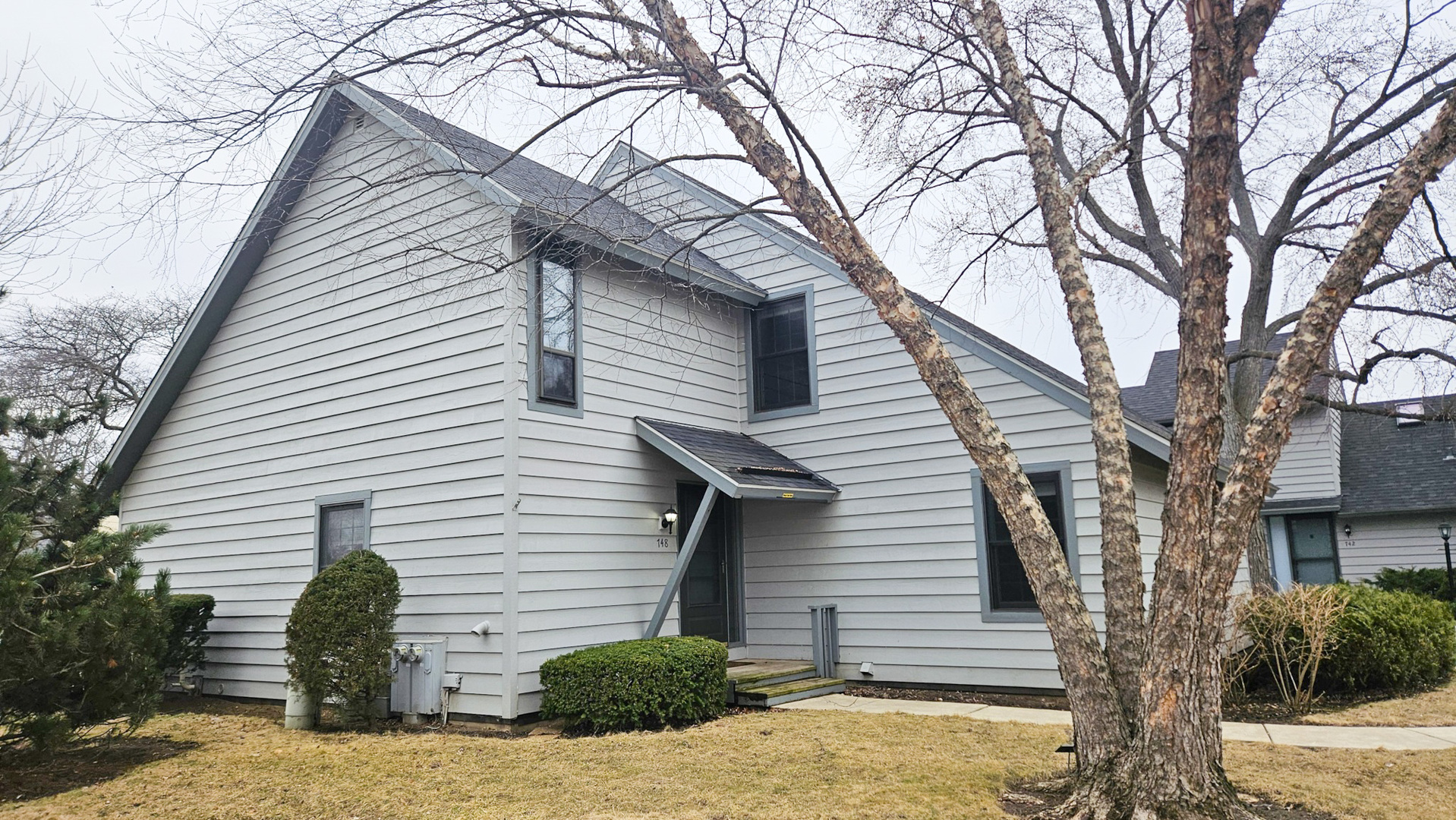 748 Chandler Road, Gurnee, IL 60031