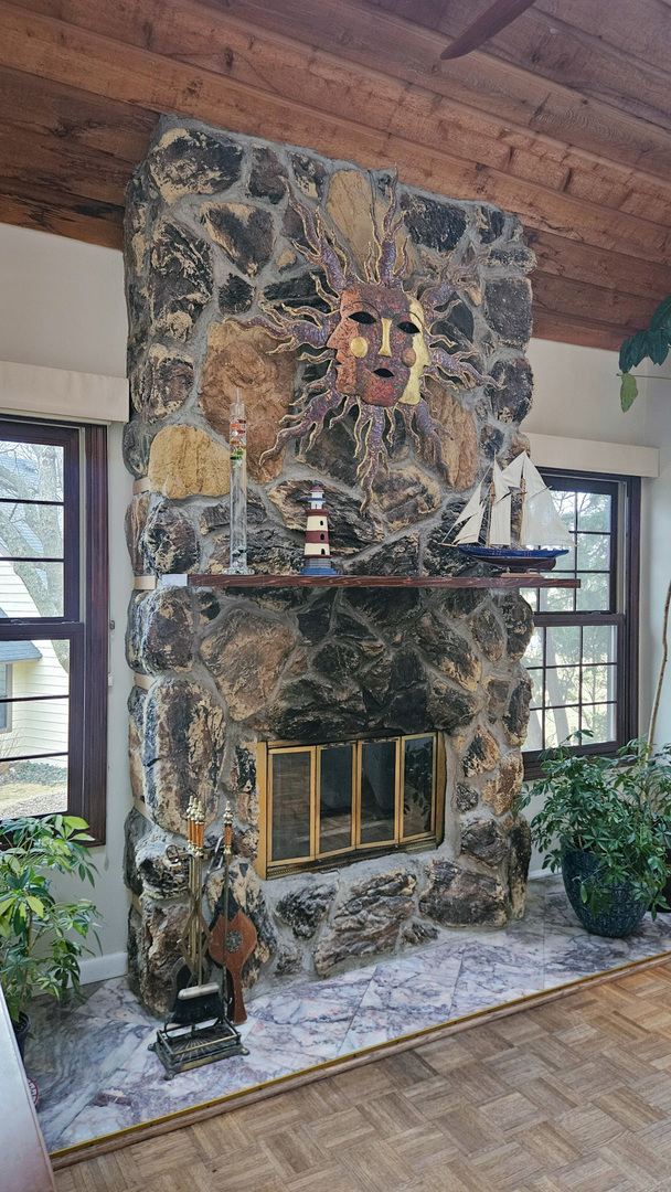 748 Chandler Road, Gurnee, IL 60031