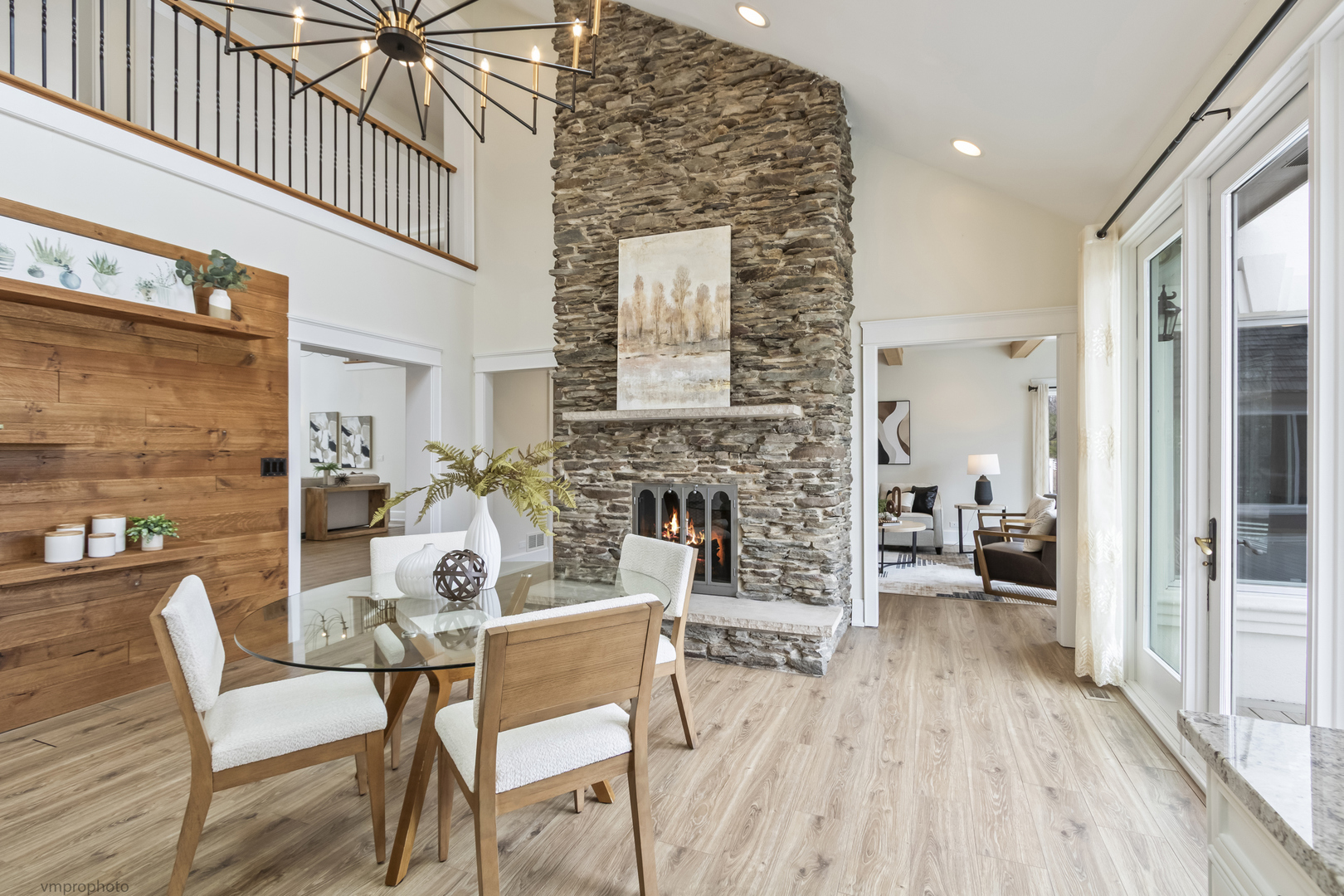 10 Old Hart Road, Barrington Hills, IL 60010