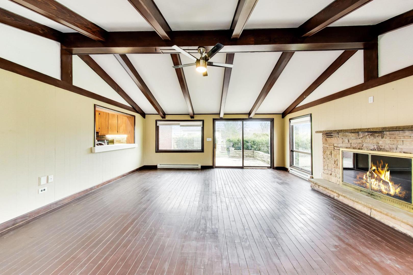 2917 VIRGINIA Avenue, McHenry, IL 60050