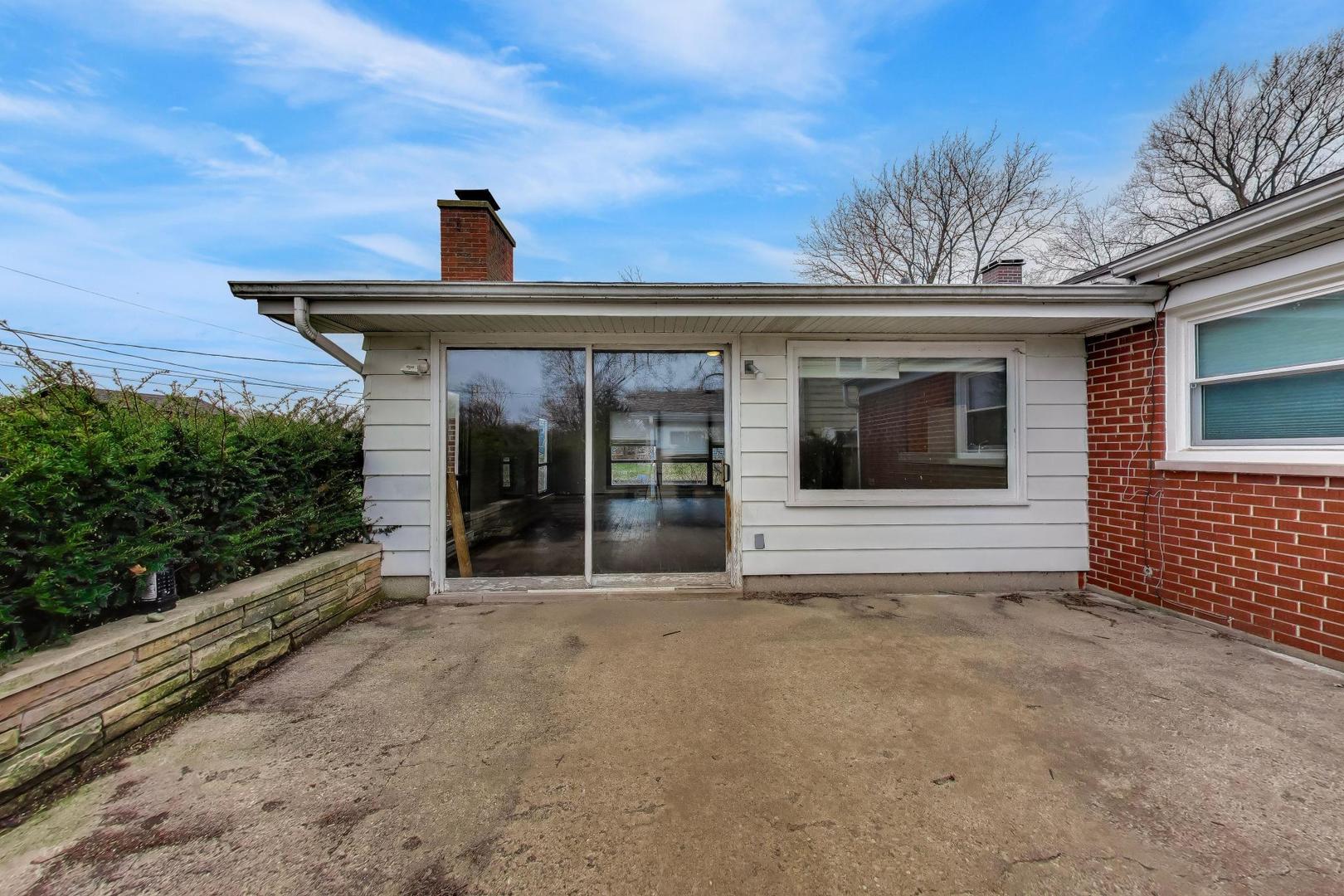 2917 VIRGINIA Avenue, McHenry, IL 60050