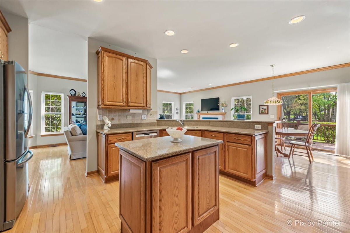 4051 Willow View Drive, Lake In The Hills, IL 60156