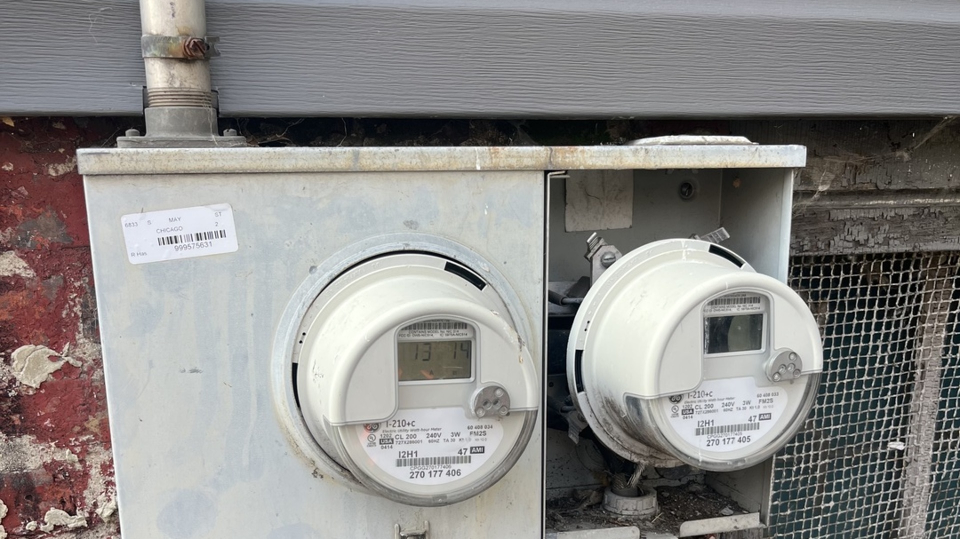 6833 S May Street, Chicago, IL 60621