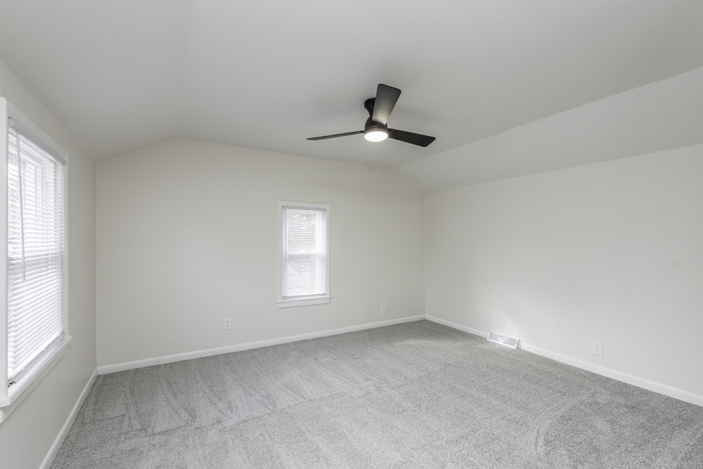 2415 Gilboa Avenue, Zion, IL 60099