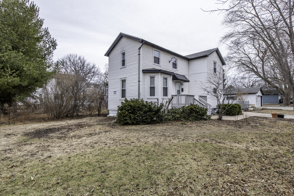 2415 Gilboa Avenue, Zion, IL 60099